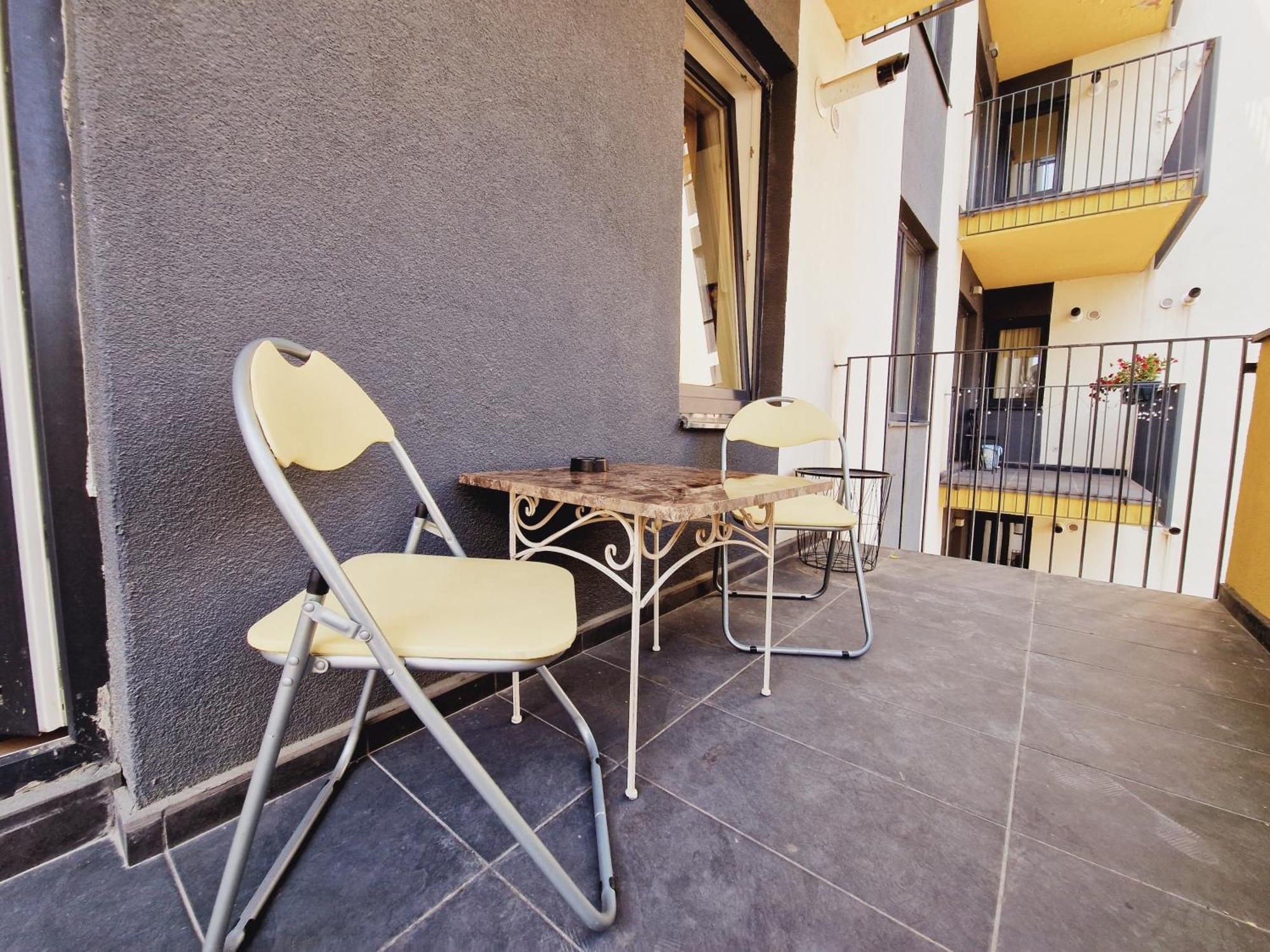 Ultracentral 5* Boutique Hotel Style Apartment. Brand New. 2 Rooms. Spacious. Free Parking 克卢日-纳波卡 外观 照片